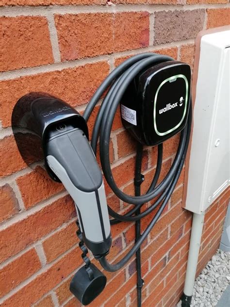 wallbox pulsar charger